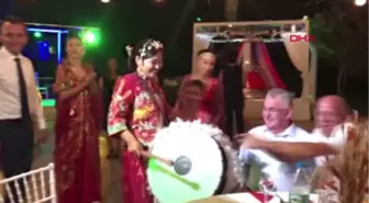 Antalya Çinli Gelin Dilara, Davul Çaldı, Harmandalı Oynadı-2