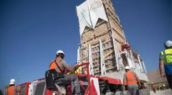 İmam Abdullah Türbesi'nin Minaresi Taşınmaya Başlandı