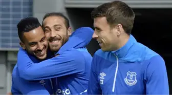 Everton'ın Eski Futbolcusu Kevin Campbell'dan Cenk Tosun'a Övgü Dolu Sözler