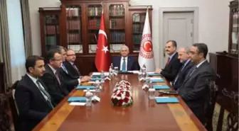 TBMM Başkanı Yıldırım,  Maarif Vakfı Başkanı Akgün ile Görüştü