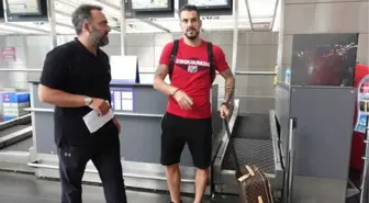 Beşiktaş Yönetim Kurulu Üyesi Mahmutyazıcıoğlu: Negredo'nun Bugün 17:00'a Kadar Vakti Var