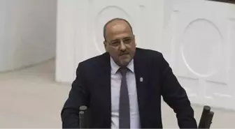 Ahmet Şık'a Açılan Davaya Durdurma Kararı