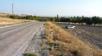 Günyüzü' Nde Trafik Kazası, 1'i Ağır 2 Kişi Yaralandı