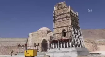 İmam Abdullah Zaviye ve Minaresi Yeni Yerine İndirildi