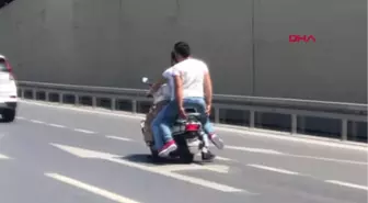 İstanbul Motosikletle Tehlikeli Yolculuk Kamerada