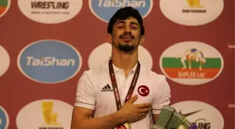 Kerem Kamal Dünya Şampiyonu