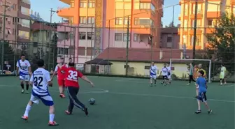 Isparta Valisi Gazilerle Futbol Maçı Yaptı