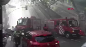 Kabataş Erkek Lisesi Bahçesinde Yangın Kontrol Altına Alındı