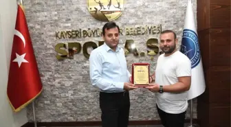 Kayseri Büyükşehir Belediyesi Spor A.ş., 'Tüm Gazilerimize Şükranlarımızı Sunarız'