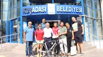 Başkan Kayalı, Başarılı Sporcuya Bisiklet Hediye Etti