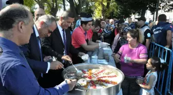 Ereğli Belediyesi Aşure Dağıttı