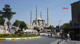 Edirne Cumhurbaşkanlığı, Selimiye Camii'nde Aşure Dağıttı