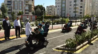 Yeşilyurt Belediyesi'nden Öğrencilere Trafik Eğitimi