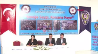 Diyarbakır'daki Kitap Fuarında Polisten 'Korsan ve Taklite Hayır' Standı