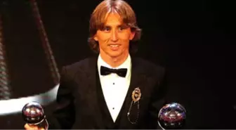 FIFA Yılın En İyi Erkek Futbolcusu Ödülü'nü Modric Kazandı