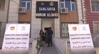 Suriyeliler İçin 'Hukuk Kliniği' Açıldı