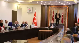 Isparta'da Muhtarlara 'Açık Kapı' Talimatı