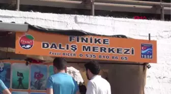 Antalya Finike'de Turistlere Dalış Eğitimi