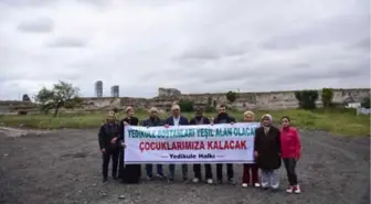 Mahallelinin 'Yedikule Bostanı Otopark Olmasın' Nöbeti Sürüyor