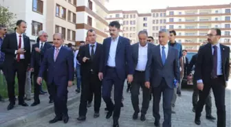 Bakan Kurum, Cizre'de İncelemelerde Bulundu