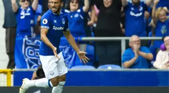 Cenk Tosun Siftah Yaptı