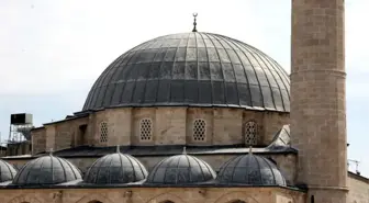 Kilis'te Roketle Vurulan Cami Restore Edildi