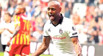 Beşiktaş'ta Gözden Çıkarılan Vagner Love, Krizi Fırsata Çevirdi