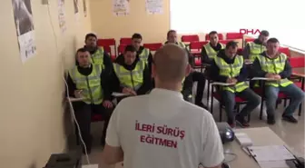 İstanbul Polisinin İleri Sürüş Eğitimi Aksiyon Filmlerini Aratmıyor