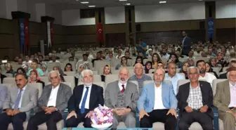 Elazığ'da 'Camiler ve Din Hizmetine Adanmış Ömürler' Konferansı