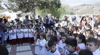 Kütahya Belediyesi'nin Sokak Hayvanları Bakımevi ve Rehabilitasyon Merkezi'ni Gezdiler
