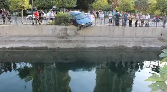 Otomobiliyle Sulama Kanalına Düşmekten Son Anda Kurtuldu