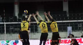 4. Allways Tsyd İzmir Voleybol Turnuvası: Arhavi Belediye: 3 - Galatasaray: 2