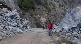 Artvin-Şavşat Karayolu Kontrollü Olarak Ulaşıma Açıldı