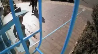 Sultangazi'de Marketten Silahlı Soygun (2)