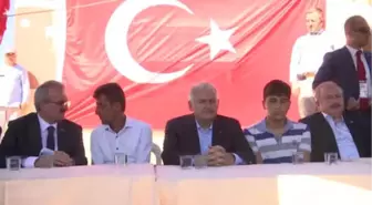 TBMM Başkanı Binali Yıldırım Şehit Hekim'in Ailesini Ziyaret Etti (2)