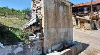 Tarihi Çeşmeler Restore Ediliyor