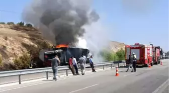 Tekstil Malzemesi Yüklü Tır, Alev Alev Yandı