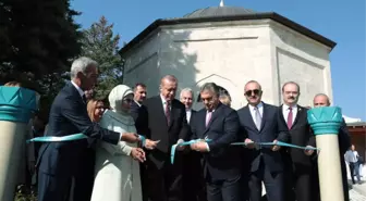 Macaristan'da Gül Baba Türbesini Açtı