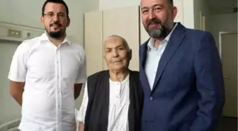 Yaşlı Kadına Kemik Çimentosundan Yeni Alın Kemiği