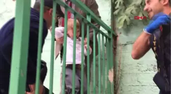 Başı Korkuluklara Sıkışan Öğrenciyi İtfaiye Kurtardı