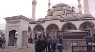 Çukurca'da Şehit Olan Piyade Sözleşmeli Er Emre Güngör Son Yolculuğuna Uğurlandı