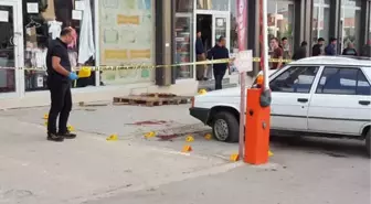 Eski Muhtarı Sokak Ortasında Öldürdüler