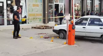 Eski Muhtarı Sokak Ortasında Öldürdüler