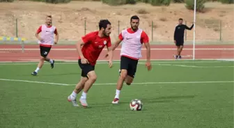 Karaköprü Belediyespor Hazırlıklarını Sürdürüyor