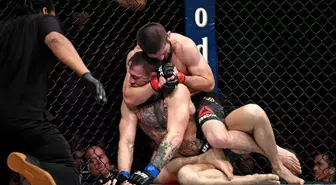 Mcgregor'u Deviren Nurmagomedov Memleketi Dağıstan'da Kahraman Gibi Karşılandı