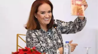 Müjde Ar: 'Hep Ayaklarınızın Üzerinde Durun' Annemin Baş Sözüydü