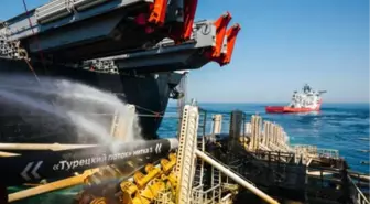 Novak: 'Türk Akımı'nın Deniz Kısmının Yüzde 85'i Hazır'