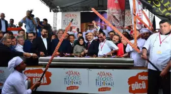 2. Adana Lezzet Festivali, Mangal Ateşinin Yakılmasıyla Başladı