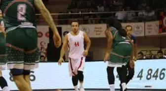 Tahincioğlu Basketbol Süper Ligi: Gaziantep Basketbol: 73 - Banvit: 69
