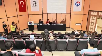 Gaün'de Cumhuriyet Dönemi Türk Sanatı Paneli